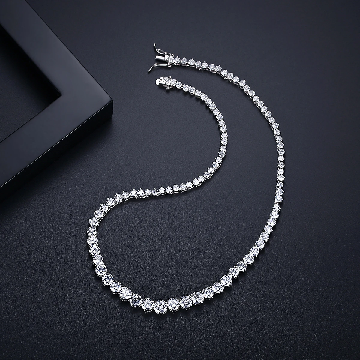 Женское Ожерелье для тенниса,  – обзор и цена Crystal Choker Necklace