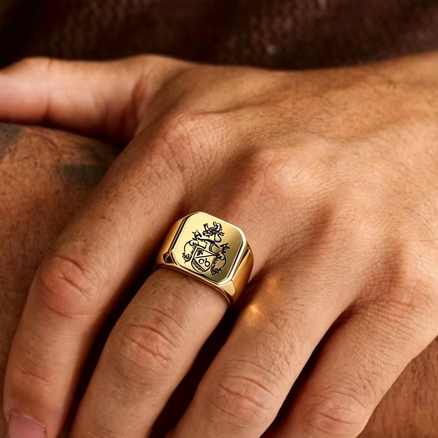 Персонализированный мужской пе – обзор и цена Mens Signet Ring
