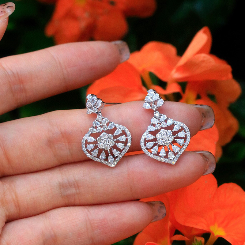 Серьги-гвоздики Aazuo из цельн – обзор и цена Diamond Stud Earrings