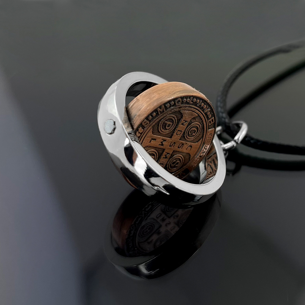Новое ожерелье с медалью Свято – обзор и цена Jewelry & Watches Review