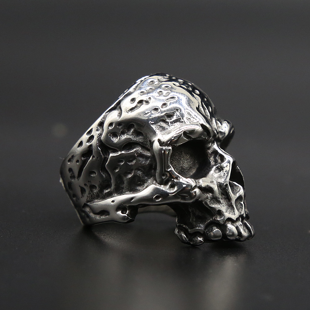 Мужской аксессуар из нержавеющ – обзор и цена Gothic Skull Ring